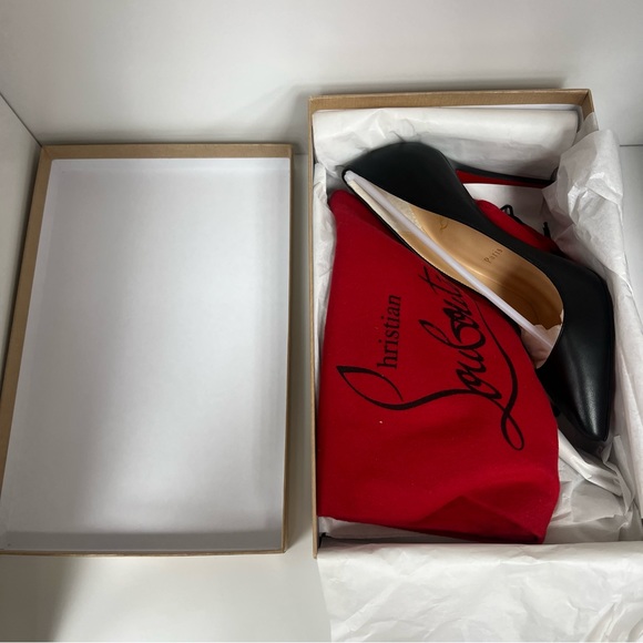 Christian Louboutin Pigalle Plato 100 Patent Leather Pumps - Picture 2 of 15